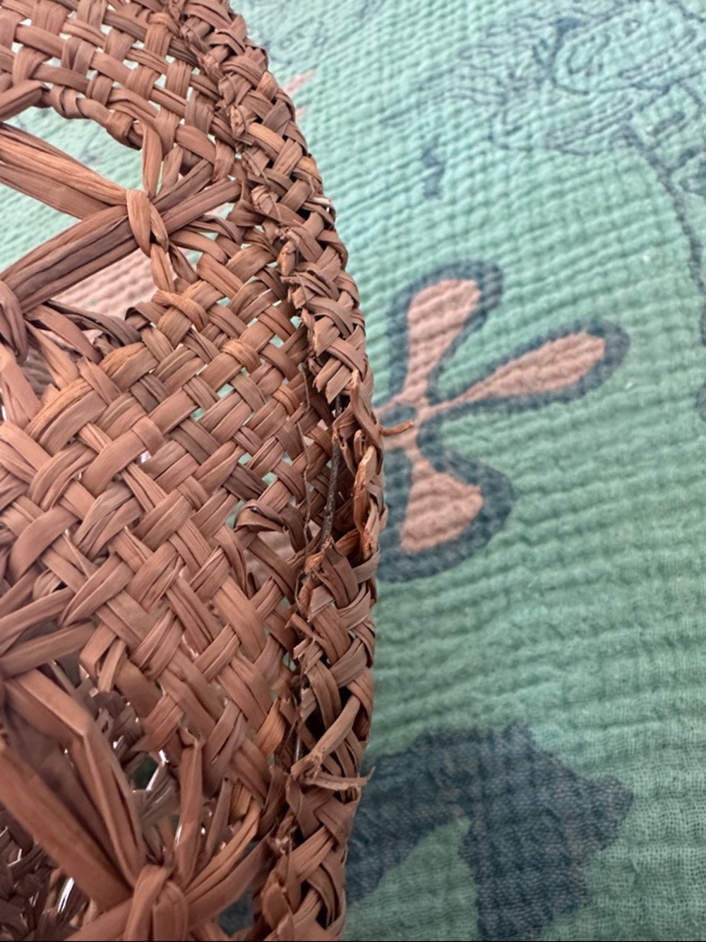 Woven paper hat - Picture 5 of 6